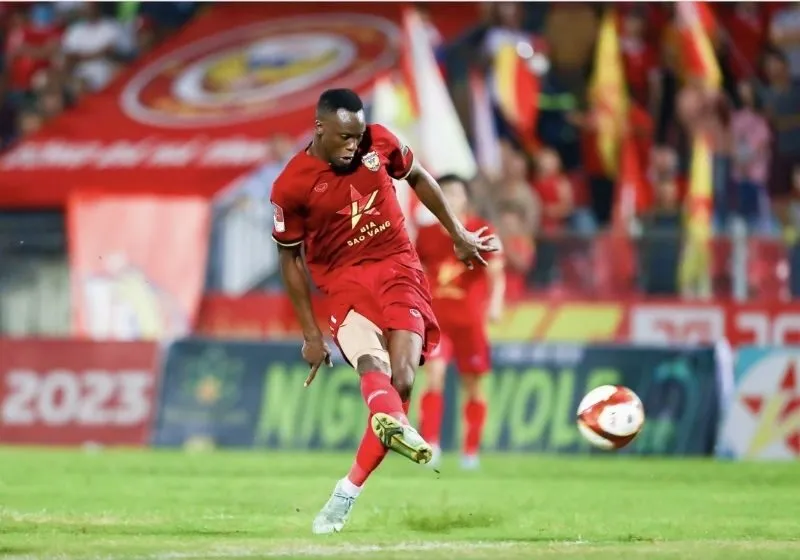 ngoại binh Abdoulaye Diallo