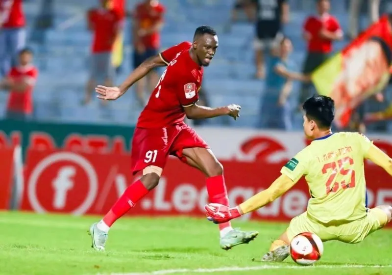 Abdoulaye Diallo tại V-league