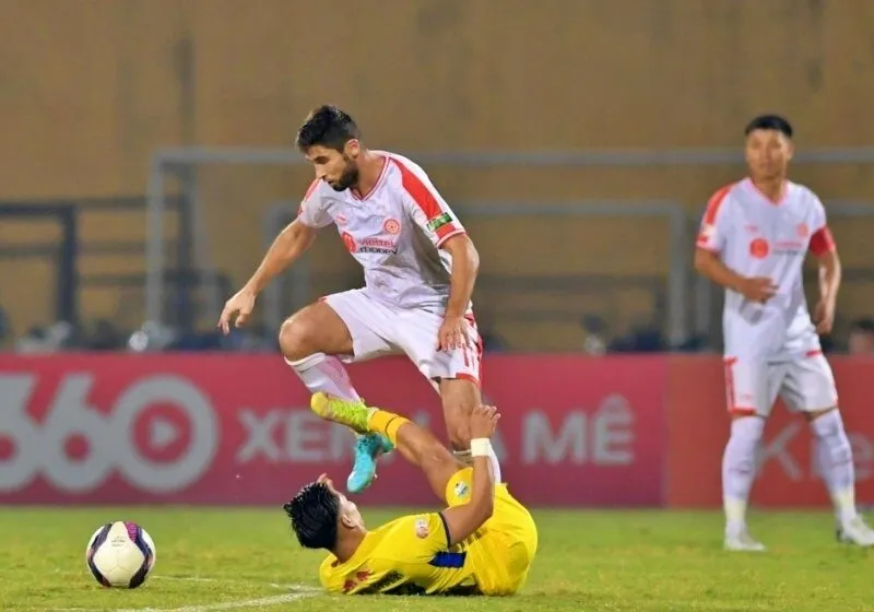 Tiền vệ “máy quét” nơi tuyến giữa