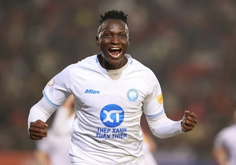 Sự bền bỉ và tình cảm với V-League