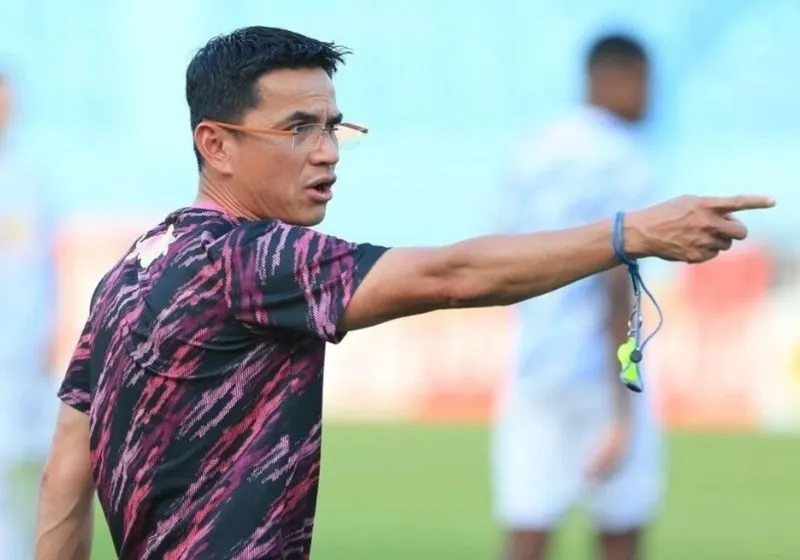 triết lý bóng đá Kiatisuk Senamuang