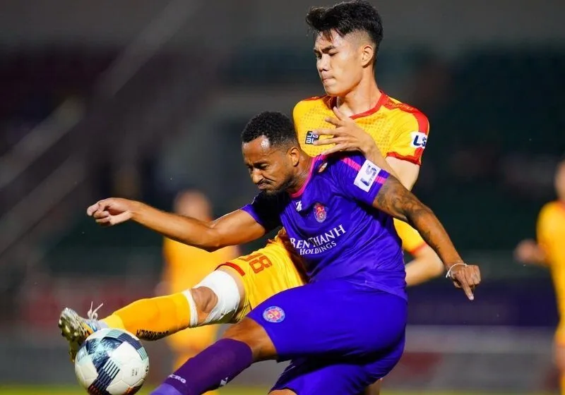 Paulo trung phong cắm