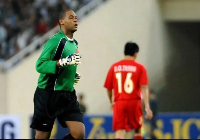 phan văn santos ghi bàn