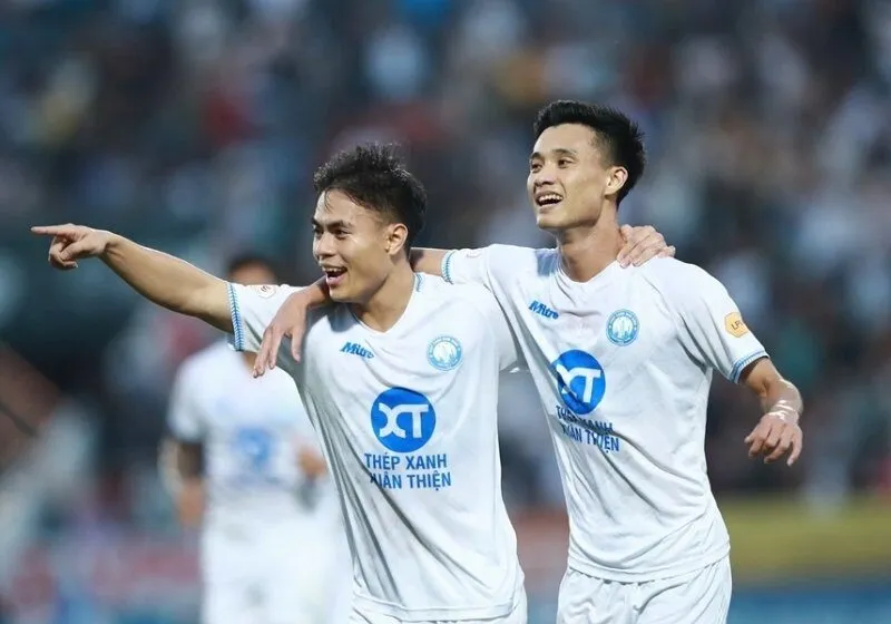 Thách thức tài chính và chiến lược phát triển