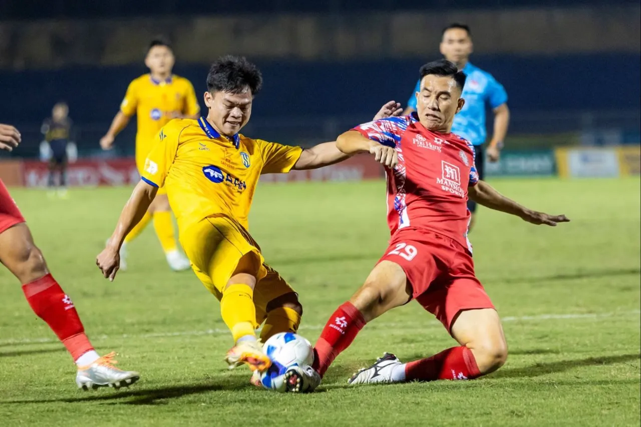 CANTPHCM thắng SLNA vòng 5 Vleague 2025